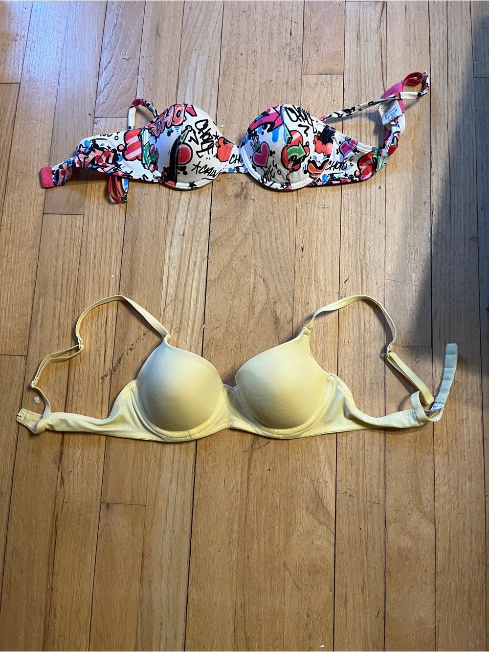 vintage y2k like new size 32B graffiti calvin/yellow jockey light line,underwire